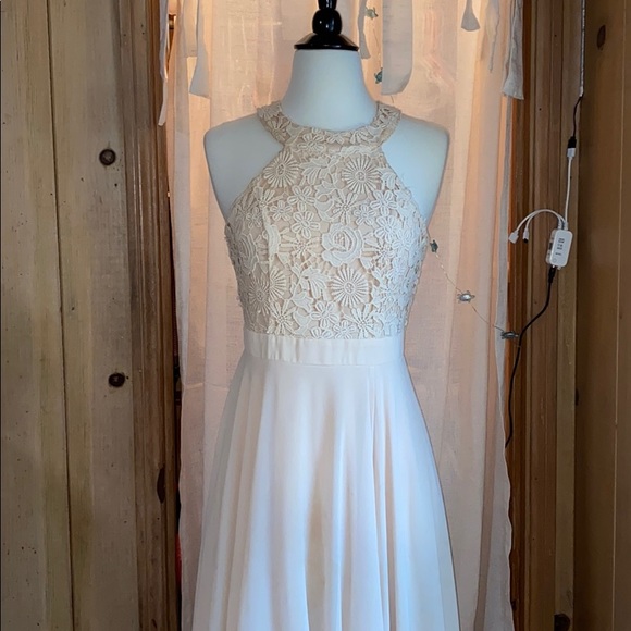 Lulus Dresses & Skirts - Beautiful long lulu dress